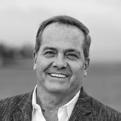 A headshot photo of Dr. Robert Tentler